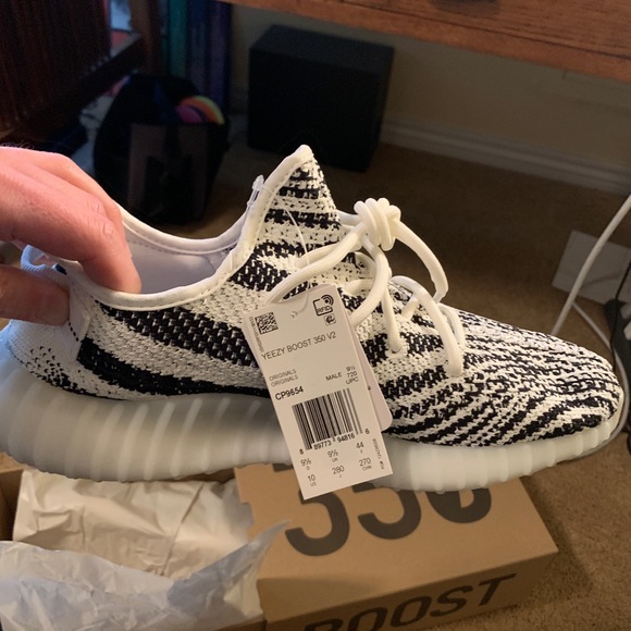 Yeezy Boost 350 Zebra